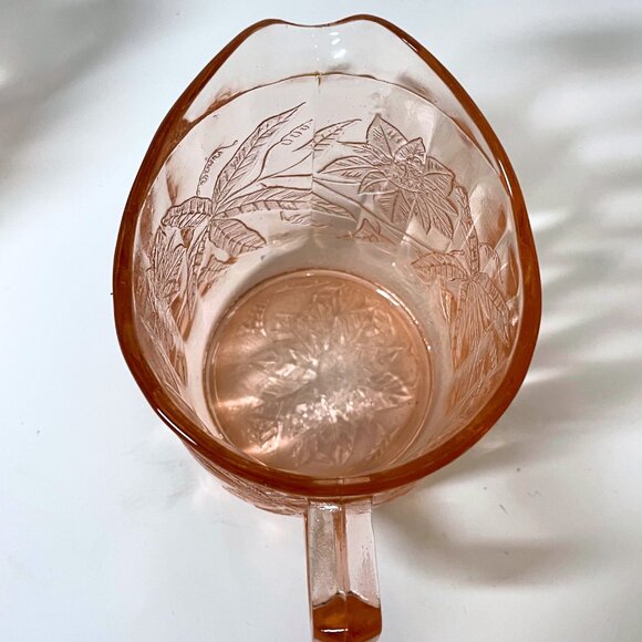 Cream and sugar set, pink poinsettia pattern by Jeannette Glass - Picture 4 of 8